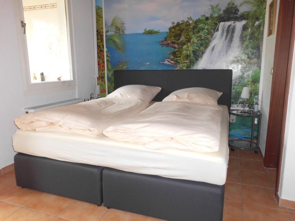 Hotel Sonnenberg Schloesschen เบราน์ลาเกอ ภายนอก รูปภาพ